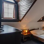 库利亚旅馆 招待所 2*